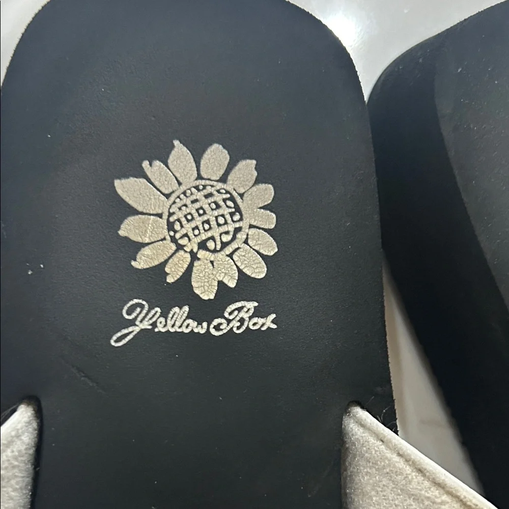 Yellow Box Black and White Floral Sandals - Picture 3 of 4